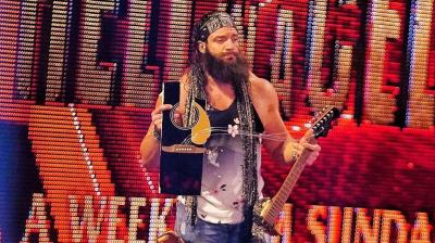 Elias regresa a la programación de WWE en Monday Night RAW