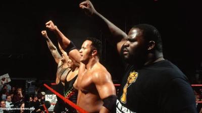 Mark Henry: 'Llevo una racha de 2-0 contra The Rock'