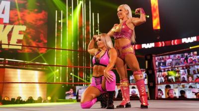 Mandy Rose y Dana Brooke son eliminadas de la cartelera de WWE Survivor Series 2020