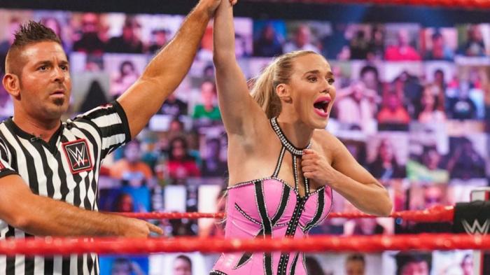 Lana obtiene una oportunidad al Campeonato de Mujeres en Monday Night RAW