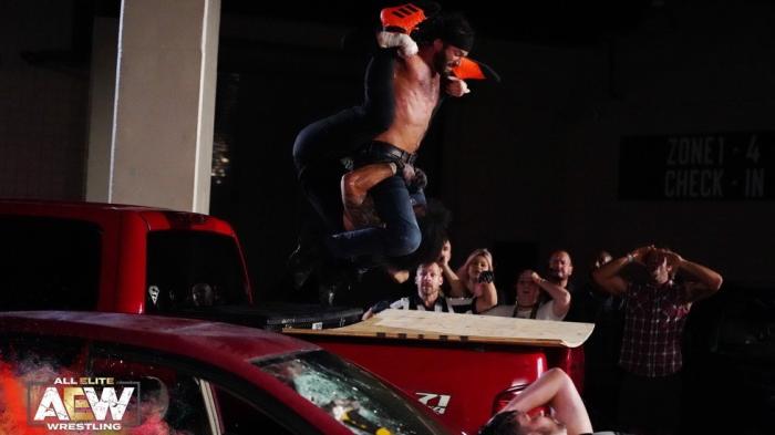 Santana y Ortiz hablan sobre el proceso creativo del combate Parking Lot en AEW Dynamite