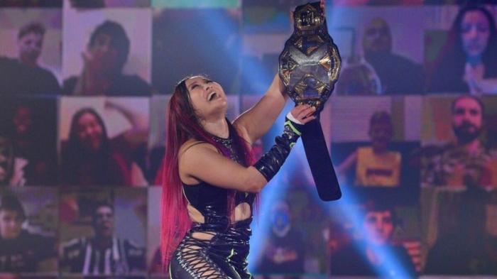 Io Shirai retiene el Campeonato de Mujeres de NXT en Halloween Havoc