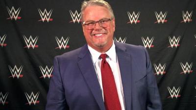 Bruce Prichard gana poder en el vestuario de WWE