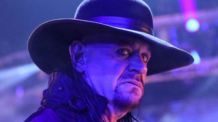 Vince Russo está convencido que The Undertaker volverá a luchar en WrestleMania 37