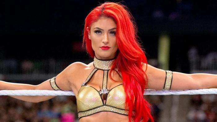 Eva Marie sigue esperando para su regreso a WWE