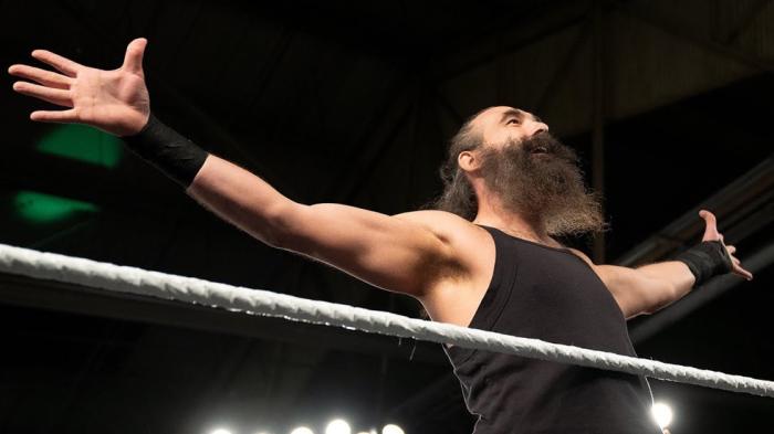 WWE lanza un breve video en homenaje a Jon Huber