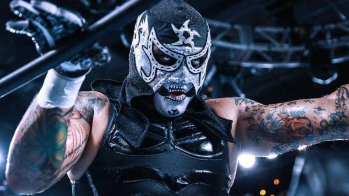 Pentagon Jr. estará ausente de AEW por temas de visado