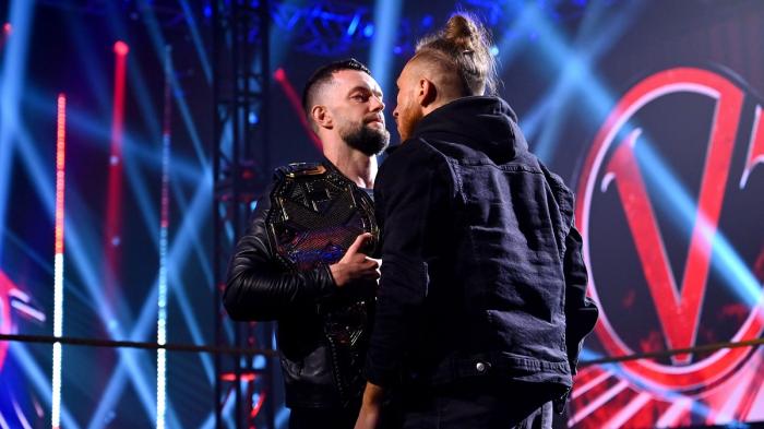 Finn Bálor y Pete Dunne