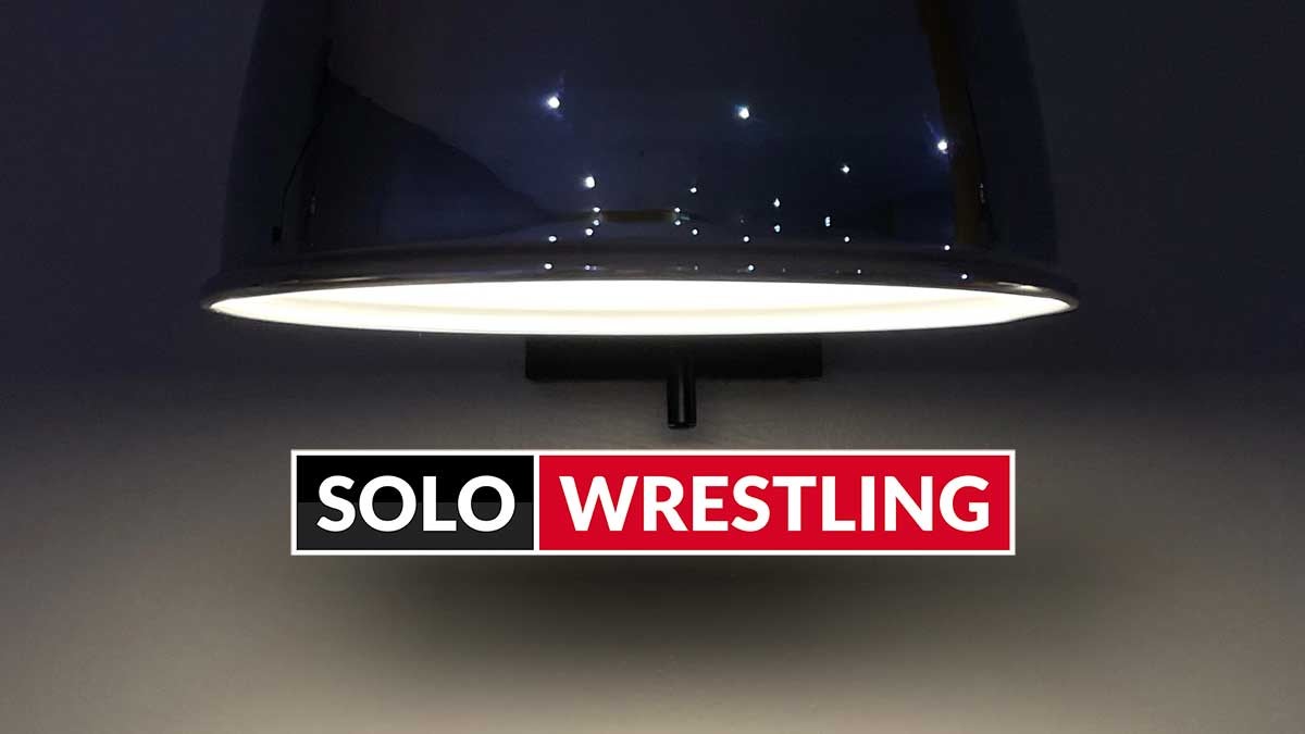 ¡Apagad las luces! Solowrestling estrena su modo oscuro