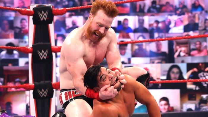 Sheamus vs. Humberto Carrillo