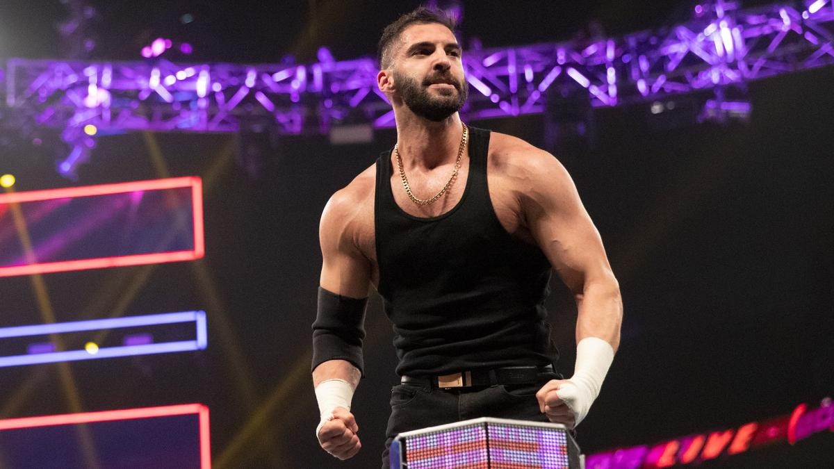 Ariya Daivari publica una reflexión sobre su despido de WWE