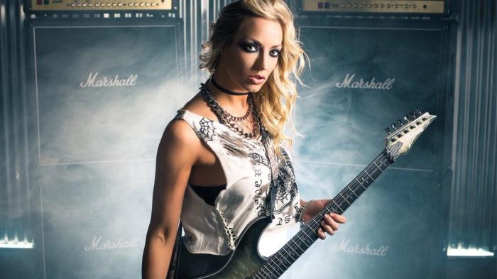 Nita Strauss